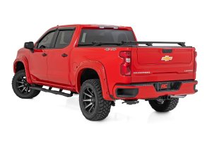 Chevrolet Silverado 1500 Running Boards - Rough Country - TR2 Aluminum, Black Powder Coat, 5 in - Black - '19-'26